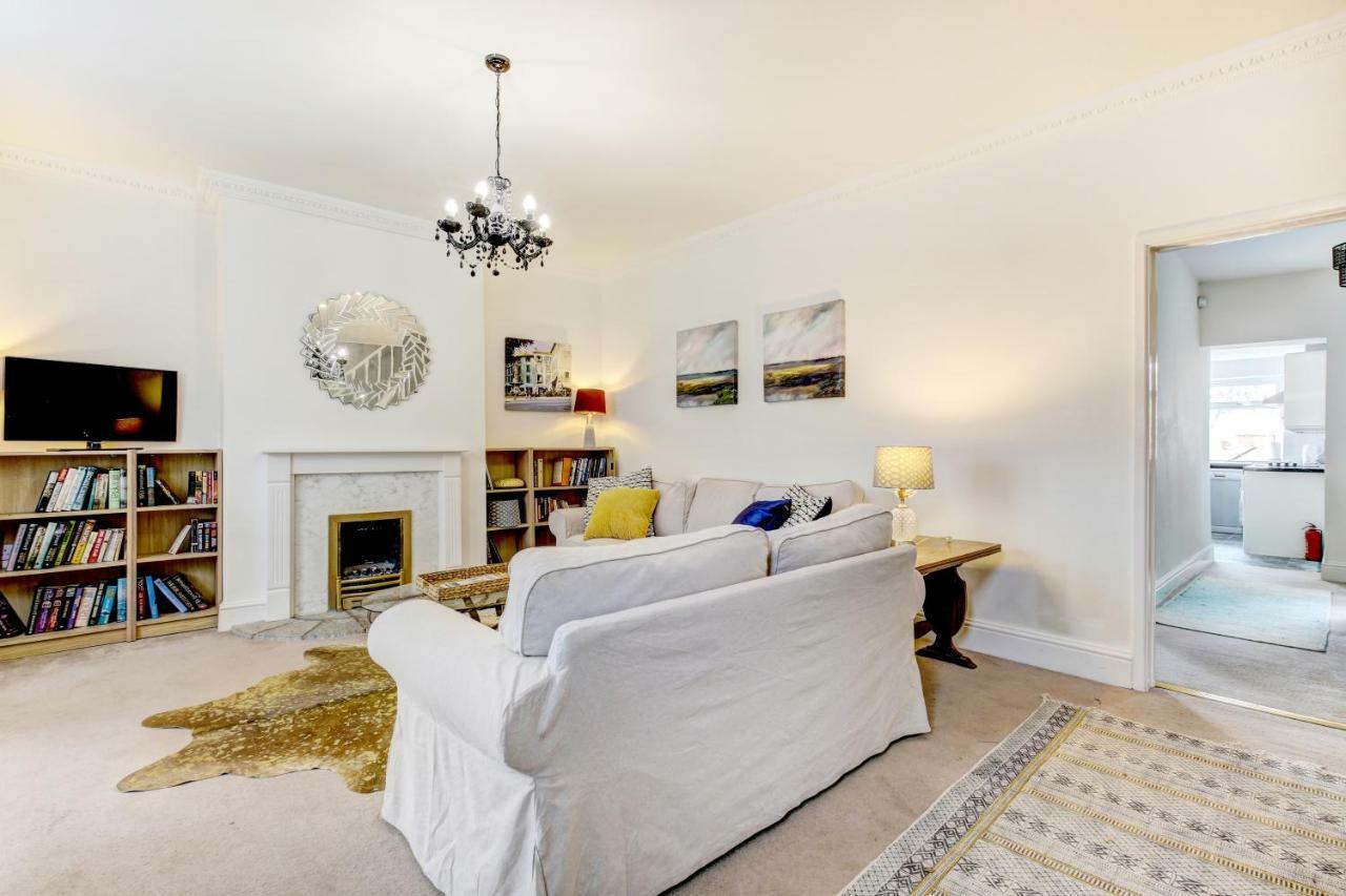 Lovely 3 Bed House In Bristol Villa ภายนอก รูปภาพ