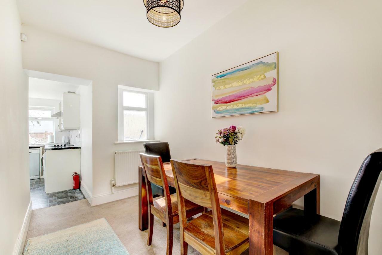 Lovely 3 Bed House In Bristol Villa ภายนอก รูปภาพ