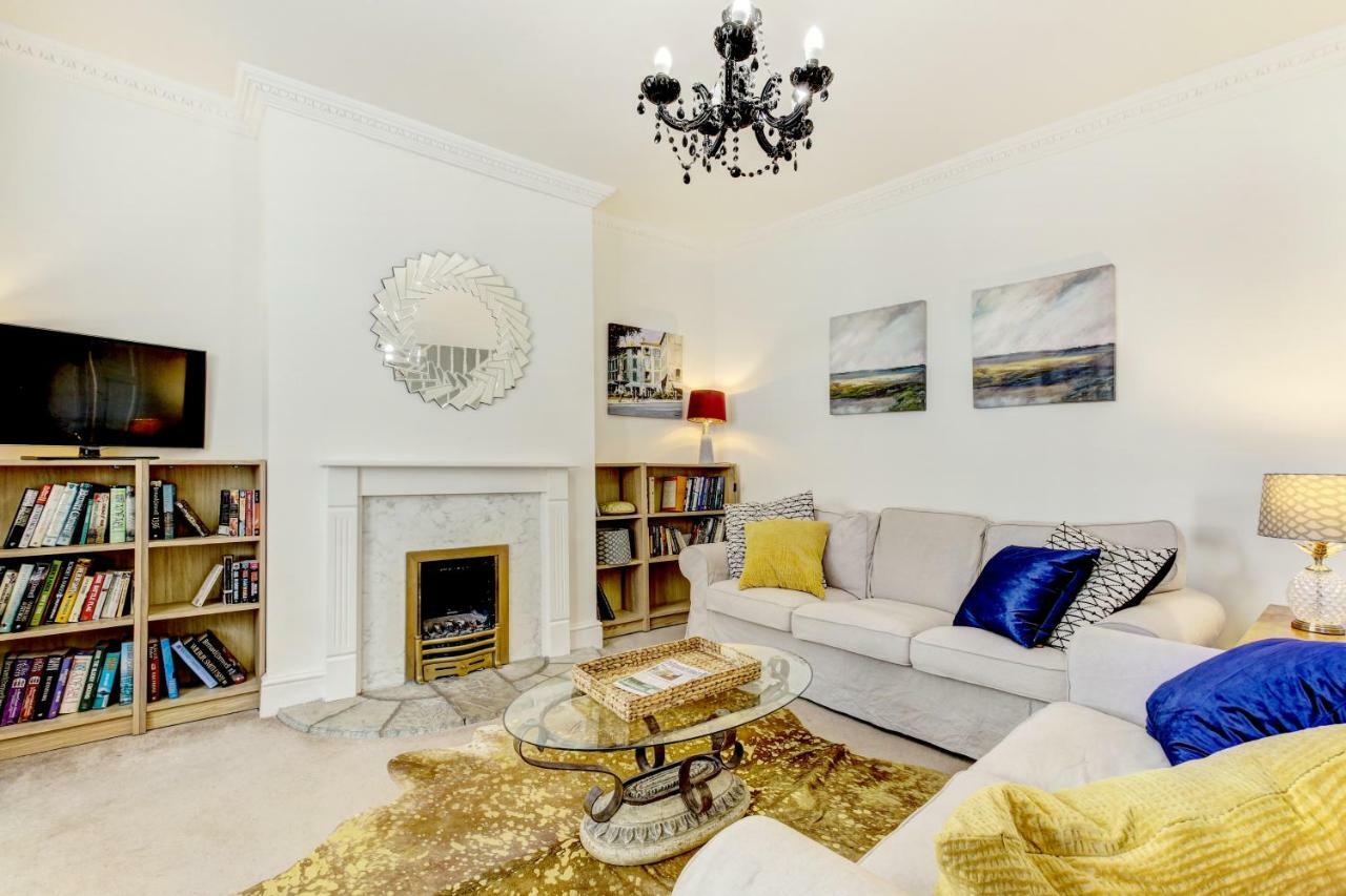 Lovely 3 Bed House In Bristol Villa ภายนอก รูปภาพ